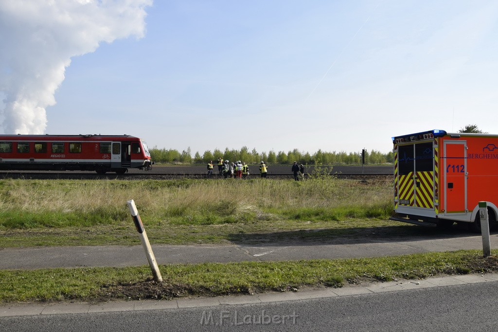 Schwerer VU LKW Zug Bergheim Kenten Koelnerstr P078.JPG - Miklos Laubert